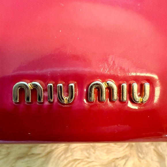MIU MIU Bow Glossy Red Pink Continental Italian Patent Leather Long Snap Wallet - Picture 6 of 16